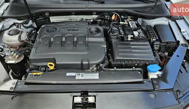 Сірий Фольксваген Пассат, об'ємом двигуна 2 л та пробігом 163 тис. км за 20500 $, фото 28 на Automoto.ua