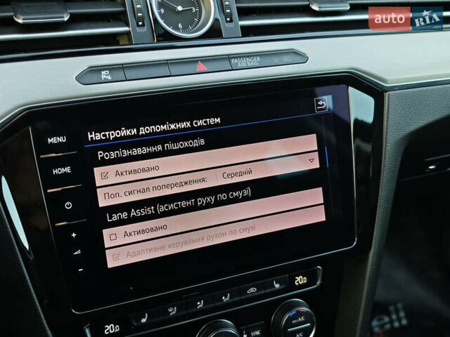 Сірий Фольксваген Пассат, об'ємом двигуна 2 л та пробігом 196 тис. км за 20999 $, фото 42 на Automoto.ua