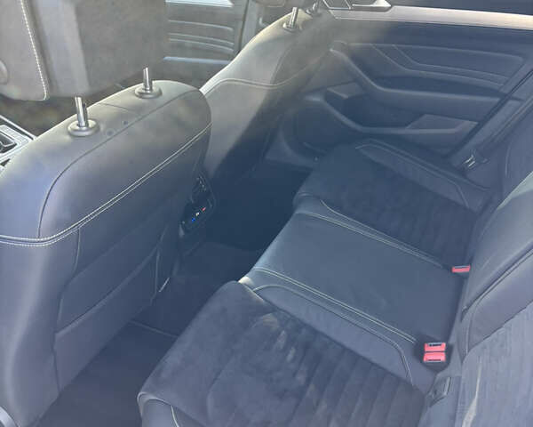 Сірий Фольксваген Пассат, об'ємом двигуна 1.97 л та пробігом 163 тис. км за 18500 $, фото 16 на Automoto.ua