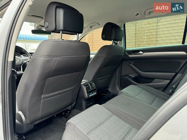 Серый Фольксваген Пассат, объемом двигателя 1.97 л и пробегом 227 тыс. км за 20499 $, фото 60 на Automoto.ua