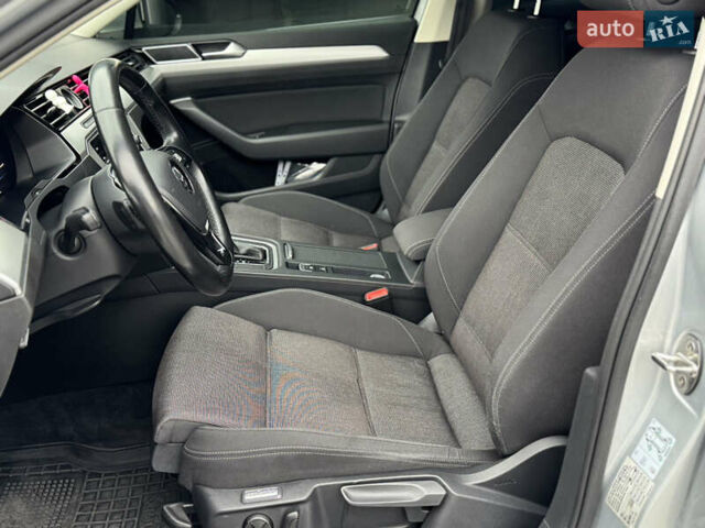 Сірий Фольксваген Пассат, об'ємом двигуна 2 л та пробігом 281 тис. км за 17500 $, фото 29 на Automoto.ua
