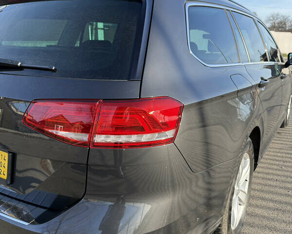 Сірий Фольксваген Пассат, об'ємом двигуна 2 л та пробігом 221 тис. км за 16500 $, фото 48 на Automoto.ua