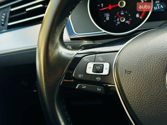 Фольксваген Пассат 2019 в Ужгороде на Automoto.ua Серый Фольксваген Пассат, объемом двигателя 1.97 л и пробегом 243 тыс. км за 18300 $, фото 33 на Automoto.ua