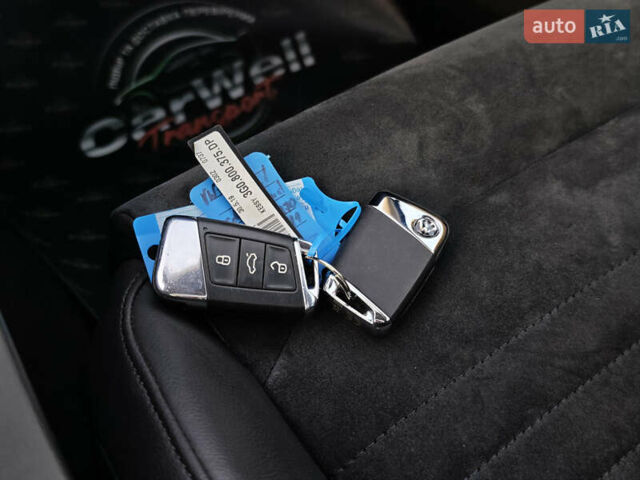 Сірий Фольксваген Пассат, об'ємом двигуна 2 л та пробігом 196 тис. км за 20999 $, фото 53 на Automoto.ua