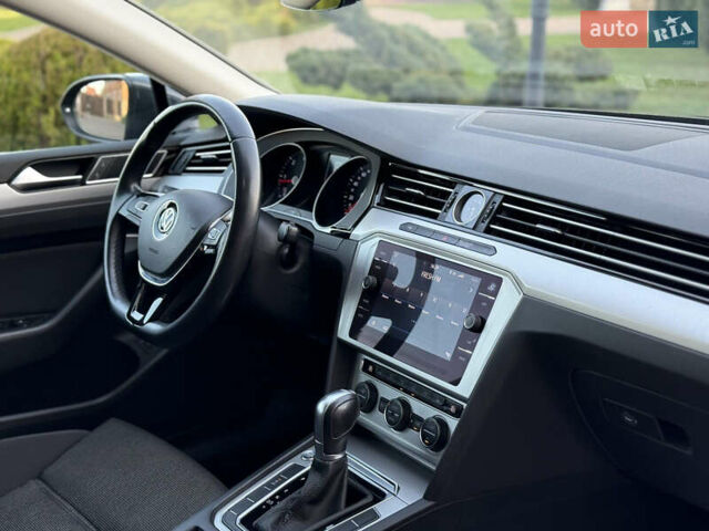 Серый Фольксваген Пассат, объемом двигателя 2 л и пробегом 247 тыс. км за 17400 $, фото 73 на Automoto.ua