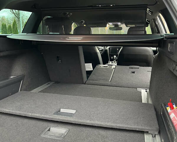 Серый Фольксваген Пассат, объемом двигателя 1.97 л и пробегом 193 тыс. км за 29900 $, фото 16 на Automoto.ua