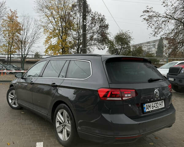 Серый Фольксваген Пассат, объемом двигателя 1.97 л и пробегом 210 тыс. км за 19800 $, фото 4 на Automoto.ua