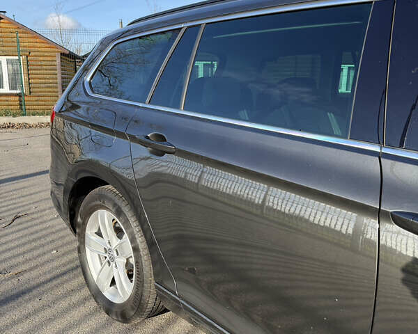 Сірий Фольксваген Пассат, об'ємом двигуна 2 л та пробігом 221 тис. км за 16500 $, фото 47 на Automoto.ua