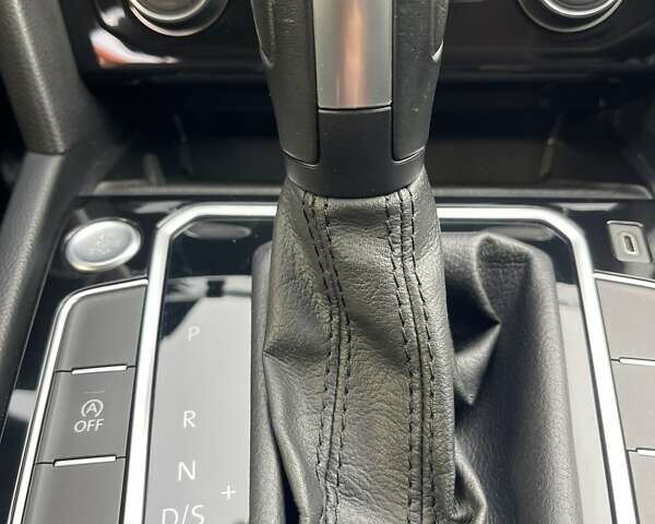 Серый Фольксваген Пассат, объемом двигателя 1.97 л и пробегом 188 тыс. км за 22500 $, фото 67 на Automoto.ua