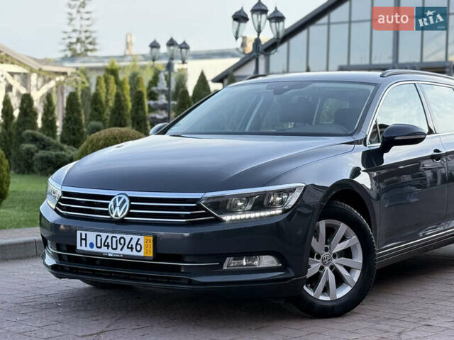 Серый Фольксваген Пассат, объемом двигателя 2 л и пробегом 247 тыс. км за 17400 $, фото 5 на Automoto.ua