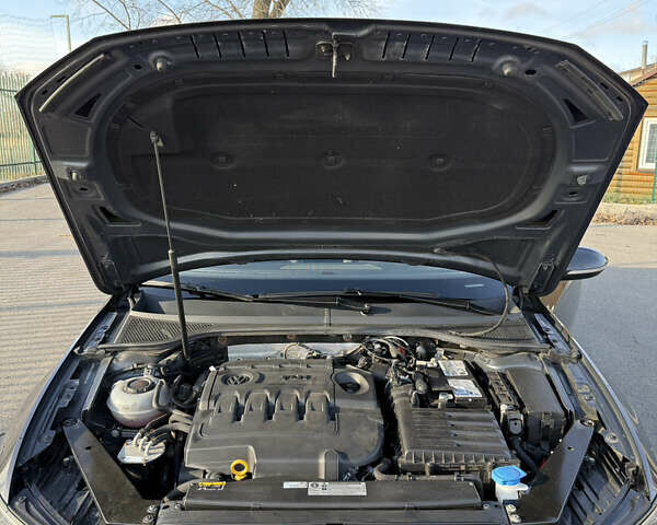 Сірий Фольксваген Пассат, об'ємом двигуна 2 л та пробігом 221 тис. км за 16500 $, фото 34 на Automoto.ua