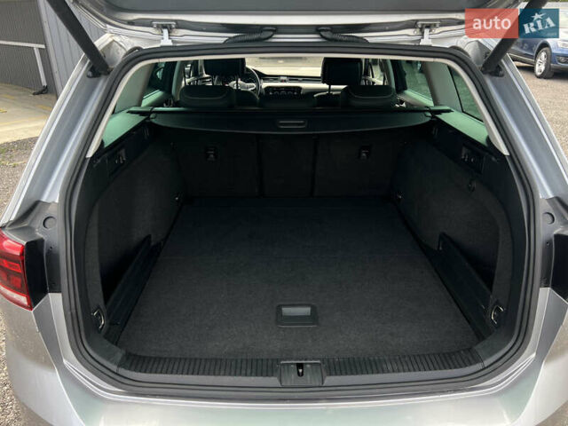 Сірий Фольксваген Пассат, об'ємом двигуна 2 л та пробігом 293 тис. км за 18200 $, фото 47 на Automoto.ua