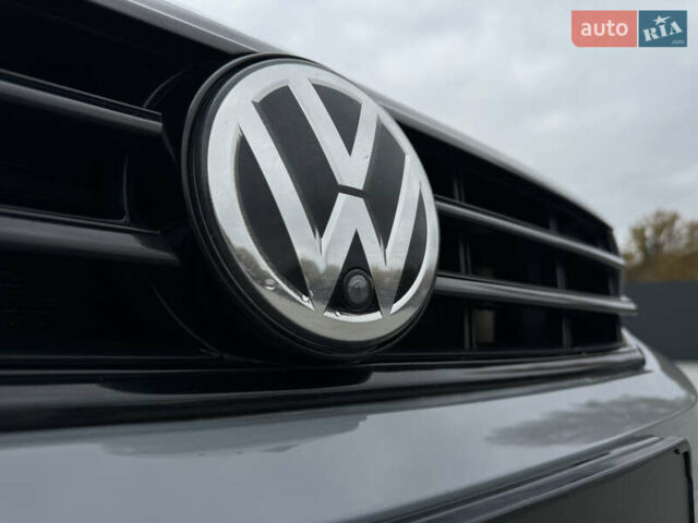 Сірий Фольксваген Пассат, об'ємом двигуна 2 л та пробігом 248 тис. км за 25800 $, фото 11 на Automoto.ua