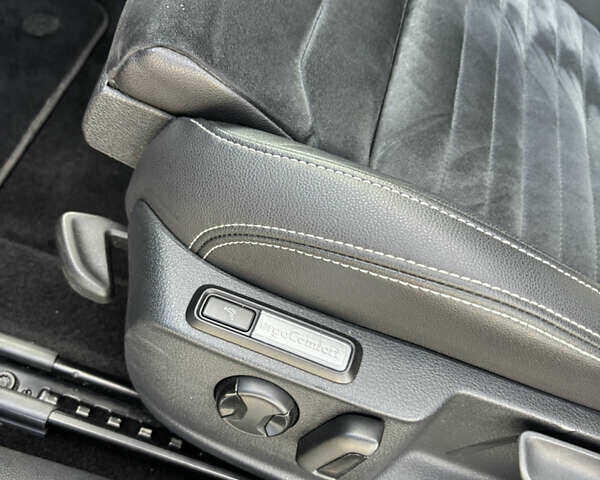 Сірий Фольксваген Пассат, об'ємом двигуна 1.97 л та пробігом 163 тис. км за 18500 $, фото 19 на Automoto.ua