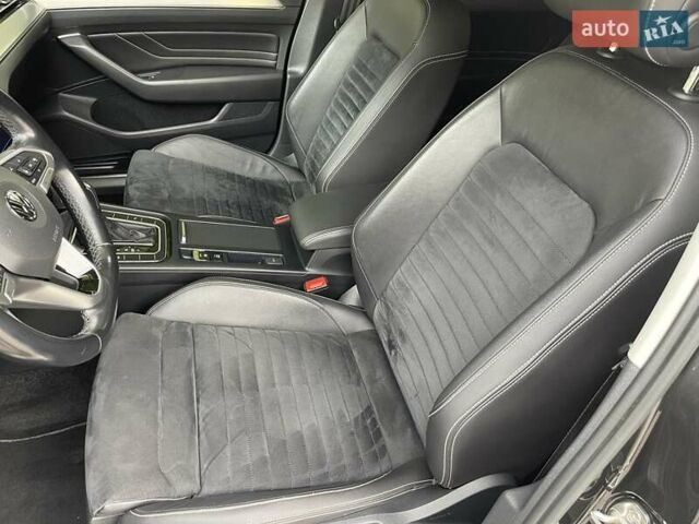 Серый Фольксваген Пассат, объемом двигателя 1.97 л и пробегом 188 тыс. км за 22500 $, фото 28 на Automoto.ua