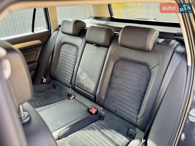 Фольксваген Пассат 2019 в Ужгороде на Automoto.ua Серый Фольксваген Пассат, объемом двигателя 1.97 л и пробегом 243 тыс. км за 18300 $, фото 19 на Automoto.ua