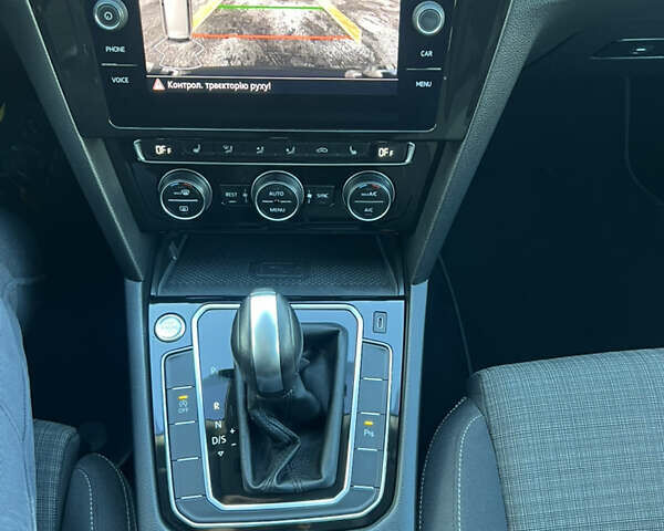 Сірий Фольксваген Пассат, об'ємом двигуна 1.97 л та пробігом 233 тис. км за 19932 $, фото 17 на Automoto.ua