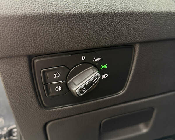 Серый Фольксваген Пассат, объемом двигателя 1.97 л и пробегом 210 тыс. км за 19800 $, фото 16 на Automoto.ua