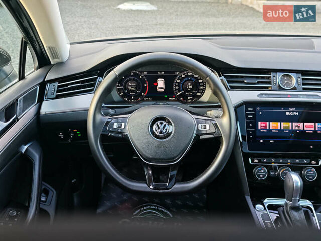 Сірий Фольксваген Пассат, об'ємом двигуна 2 л та пробігом 196 тис. км за 20999 $, фото 24 на Automoto.ua