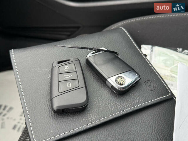 Сірий Фольксваген Пассат, об'ємом двигуна 1.97 л та пробігом 231 тис. км за 16950 $, фото 75 на Automoto.ua