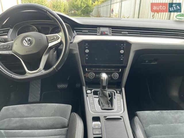 Серый Фольксваген Пассат, объемом двигателя 1.97 л и пробегом 188 тыс. км за 22500 $, фото 72 на Automoto.ua