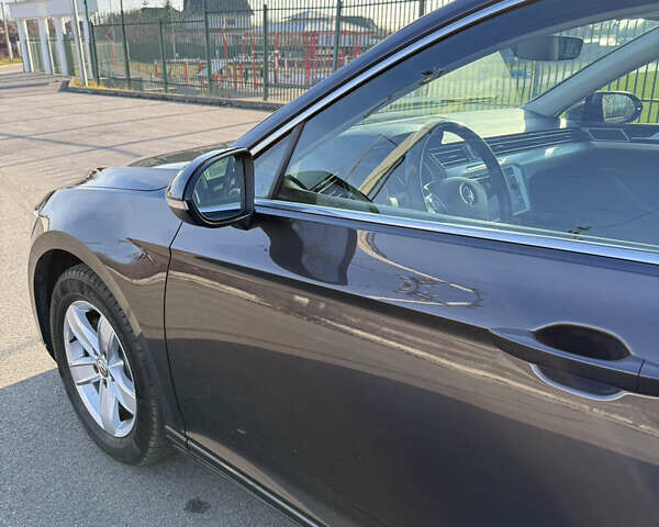 Сірий Фольксваген Пассат, об'ємом двигуна 2 л та пробігом 221 тис. км за 16500 $, фото 45 на Automoto.ua