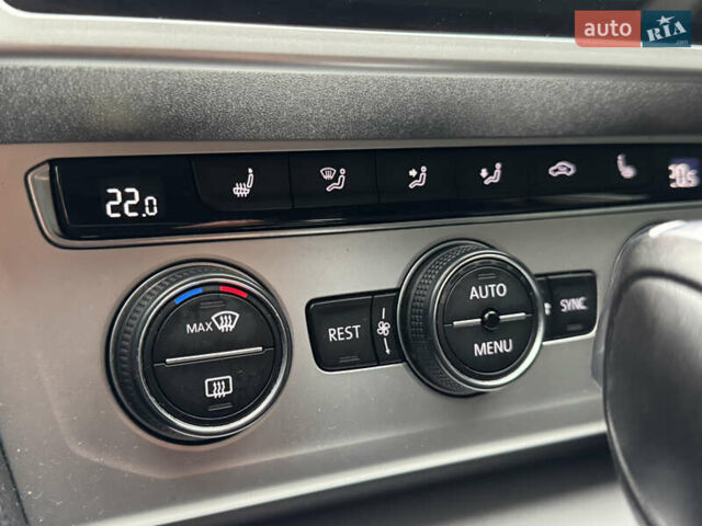 Серый Фольксваген Пассат, объемом двигателя 2 л и пробегом 281 тыс. км за 17100 $, фото 23 на Automoto.ua