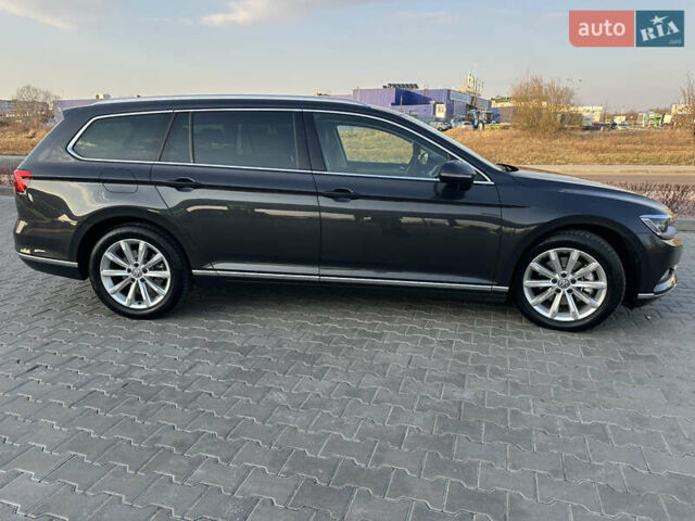 Сірий Фольксваген Пассат, об'ємом двигуна 1.6 л та пробігом 281 тис. км за 15999 $, фото 7 на Automoto.ua