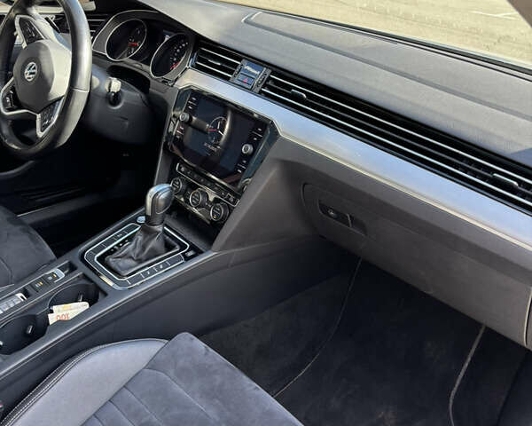 Сірий Фольксваген Пассат, об'ємом двигуна 1.97 л та пробігом 163 тис. км за 18500 $, фото 12 на Automoto.ua