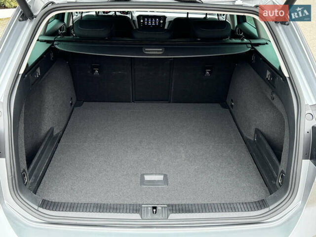 Серый Фольксваген Пассат, объемом двигателя 1.97 л и пробегом 227 тыс. км за 20499 $, фото 65 на Automoto.ua