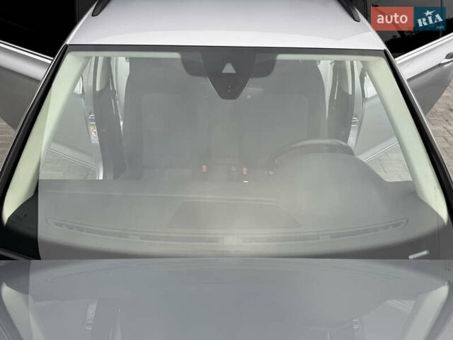 Сірий Фольксваген Пассат, об'ємом двигуна 2 л та пробігом 281 тис. км за 17500 $, фото 50 на Automoto.ua