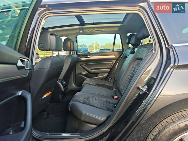 Сірий Фольксваген Пассат, об'ємом двигуна 2 л та пробігом 196 тис. км за 20999 $, фото 55 на Automoto.ua