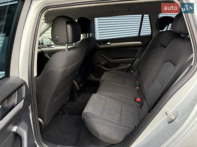 Серый Фольксваген Пассат, объемом двигателя 2 л и пробегом 205 тыс. км за 19500 $, фото 44 на Automoto.ua