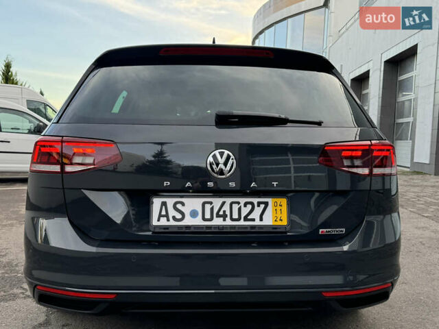 Серый Фольксваген Пассат, объемом двигателя 2 л и пробегом 220 тыс. км за 19800 $, фото 10 на Automoto.ua