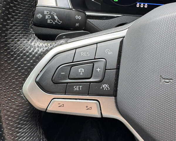 Серый Фольксваген Пассат, объемом двигателя 1.97 л и пробегом 138 тыс. км за 28400 $, фото 29 на Automoto.ua