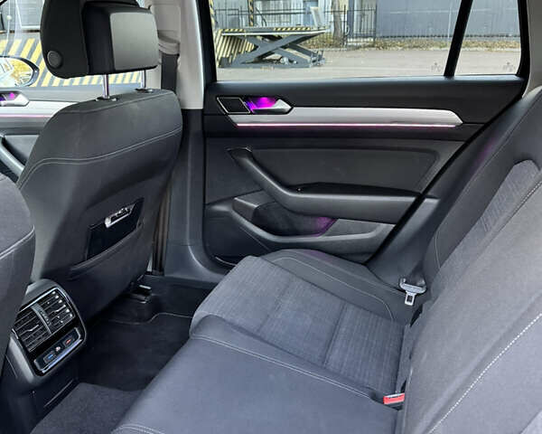 Серый Фольксваген Пассат, объемом двигателя 1.97 л и пробегом 265 тыс. км за 22300 $, фото 36 на Automoto.ua