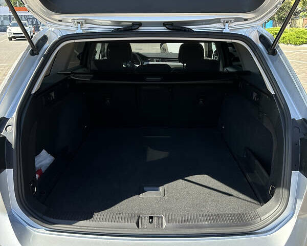 Серый Фольксваген Пассат, объемом двигателя 1.97 л и пробегом 170 тыс. км за 22200 $, фото 23 на Automoto.ua