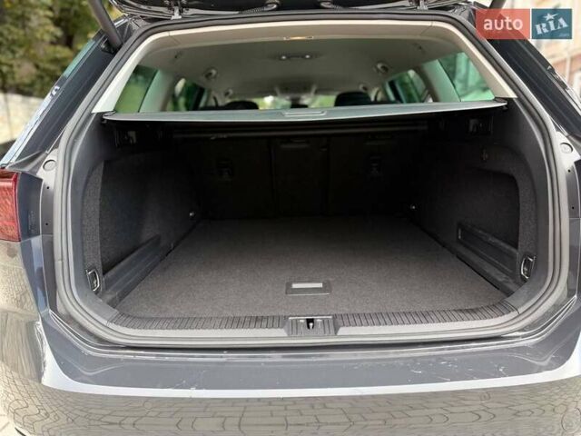 Фольксваген Пассат 2020 в Ужгороде на Automoto.ua Серый Фольксваген Пассат, объемом двигателя 1.97 л и пробегом 190 тыс. км за 20999 $, фото 16 на Automoto.ua