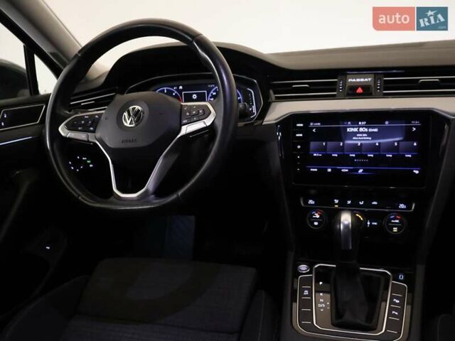 Сірий Фольксваген Пассат, об'ємом двигуна 1.6 л та пробігом 136 тис. км за 18500 $, фото 1 на Automoto.ua