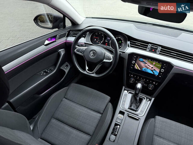 Сірий Фольксваген Пассат, об'ємом двигуна 2 л та пробігом 269 тис. км за 18750 $, фото 31 на Automoto.ua