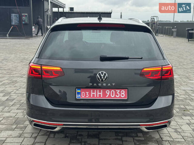 Серый Фольксваген Пассат, объемом двигателя 2 л и пробегом 216 тыс. км за 21300 $, фото 11 на Automoto.ua
