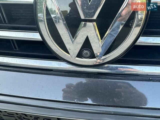 Серый Фольксваген Пассат, объемом двигателя 1.97 л и пробегом 188 тыс. км за 22700 $, фото 5 на Automoto.ua
