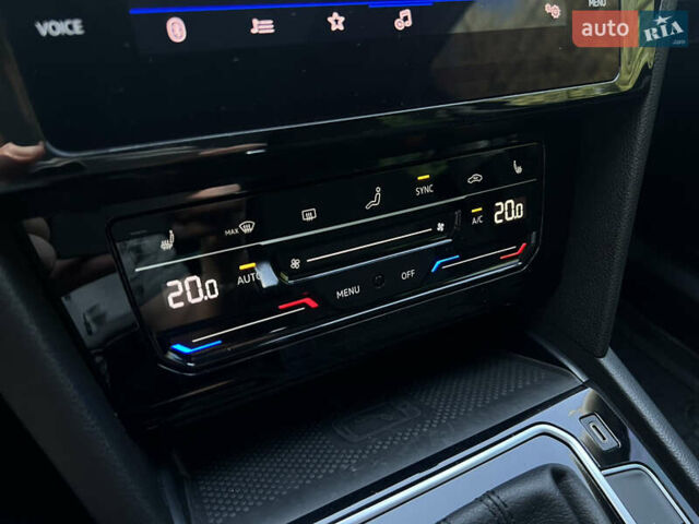 Серый Фольксваген Пассат, объемом двигателя 2 л и пробегом 171 тыс. км за 24500 $, фото 25 на Automoto.ua