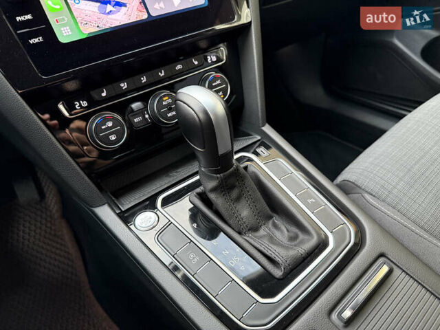 Серый Фольксваген Пассат, объемом двигателя 2 л и пробегом 205 тыс. км за 19500 $, фото 53 на Automoto.ua