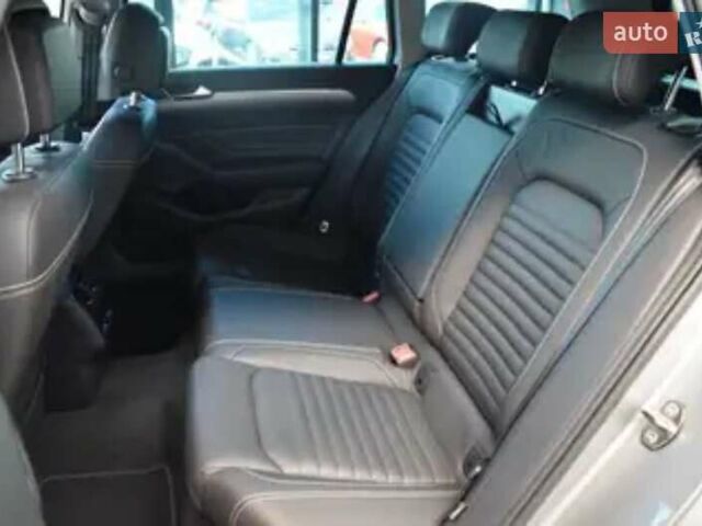 Сірий Фольксваген Пассат, об'ємом двигуна 2 л та пробігом 140 тис. км за 28250 $, фото 9 на Automoto.ua