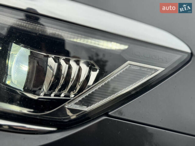 Серый Фольксваген Пассат, объемом двигателя 2 л и пробегом 216 тыс. км за 21300 $, фото 46 на Automoto.ua