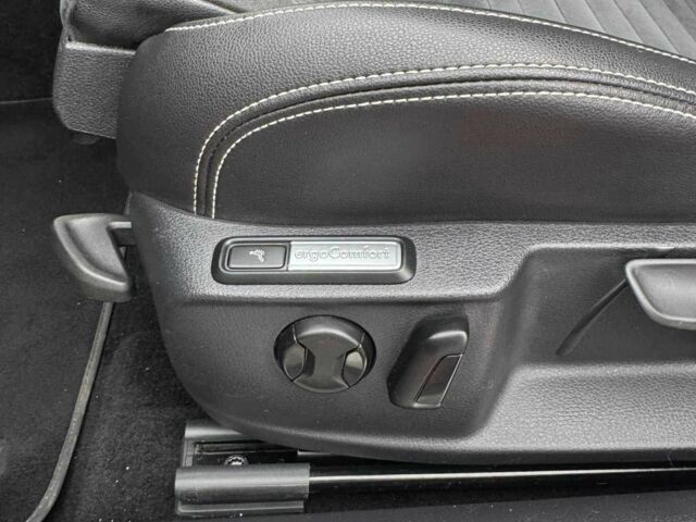 Сірий Фольксваген Пассат, об'ємом двигуна 2 л та пробігом 203 тис. км за 24000 $, фото 22 на Automoto.ua