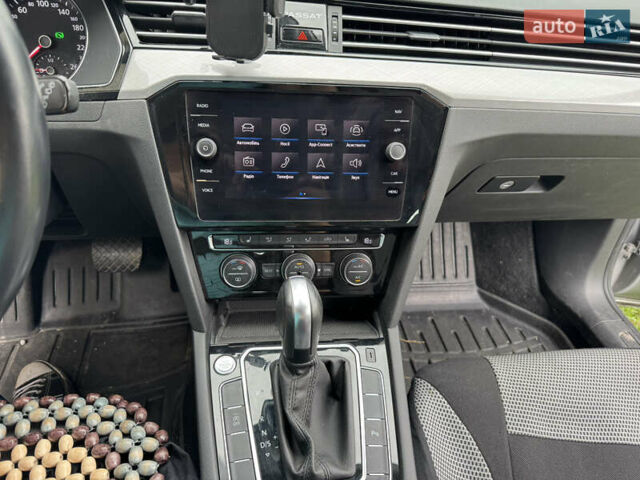 Сірий Фольксваген Пассат, об'ємом двигуна 1.97 л та пробігом 160 тис. км за 21000 $, фото 1 на Automoto.ua