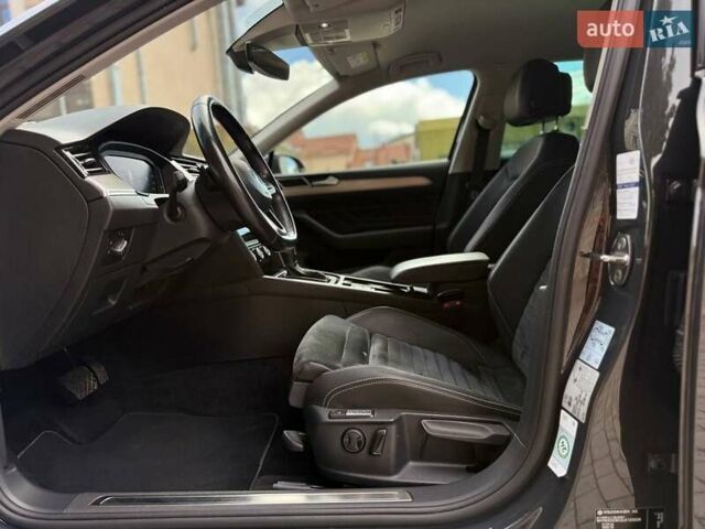 Фольксваген Пассат 2020 в Ужгороде на Automoto.ua Серый Фольксваген Пассат, объемом двигателя 1.97 л и пробегом 190 тыс. км за 20999 $, фото 21 на Automoto.ua