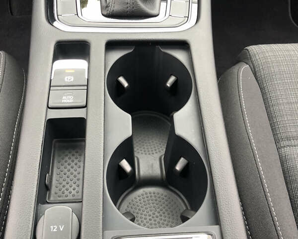 Серый Фольксваген Пассат, объемом двигателя 1.97 л и пробегом 185 тыс. км за 22950 $, фото 43 на Automoto.ua